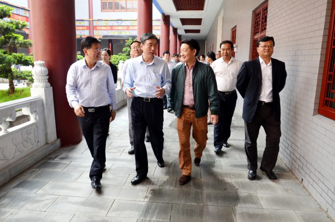 江西省政协主席黄跃金视察仁和集团