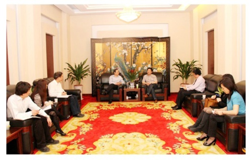 杨文龙董事长访问华北制药集团