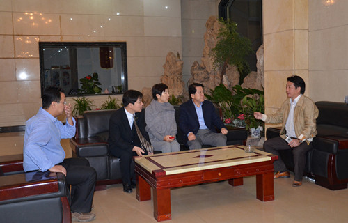 韩国制药协会会长到仁和集团参观考察