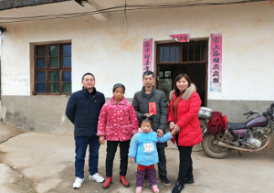 药用塑胶公司寒冬送温暖