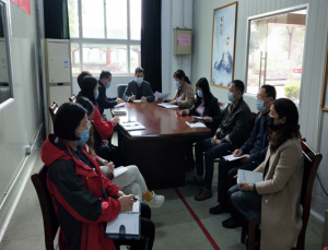 药用塑胶深入学习杨总讲话   生产防疫两手抓